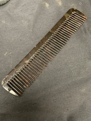 Tortoise shell comb