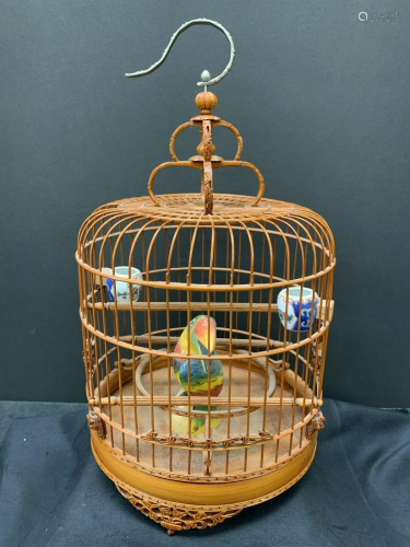 Bird cage with bird cage feeder