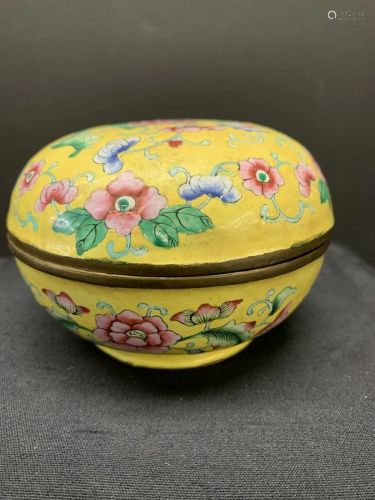 Cloisonne box with cover