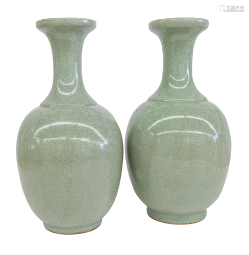 Chinese Celedon Crackle Glazed Vases