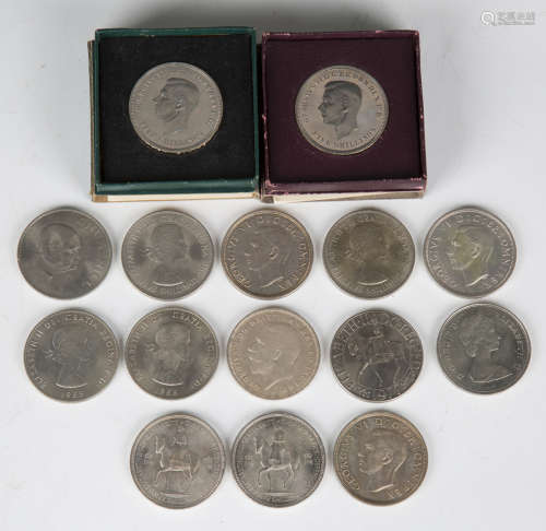 Fifteen crowns, comprising Silver Jubilee 1935, three Corona...