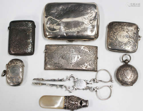 A small collection of silver items, comprising an Edwardian ...