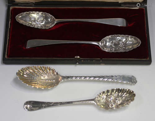 A pair of George III silver Old English pattern tablespoons,...