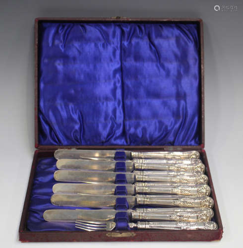 A set of six George V silver King's pattern dessert knives a...