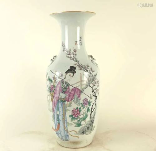 CHINESE FAMILLE VERTE ROULEAU VASE