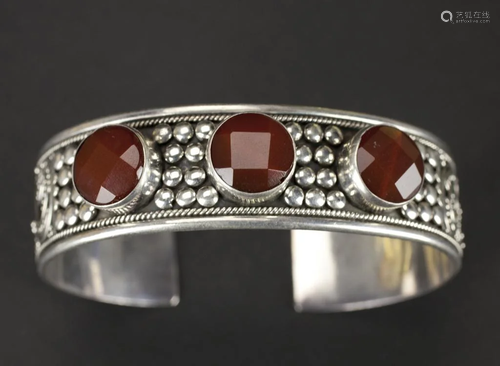 SILVER AND STONE BANGLE