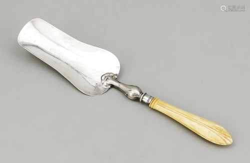 Cake lifter, 19th century, sil