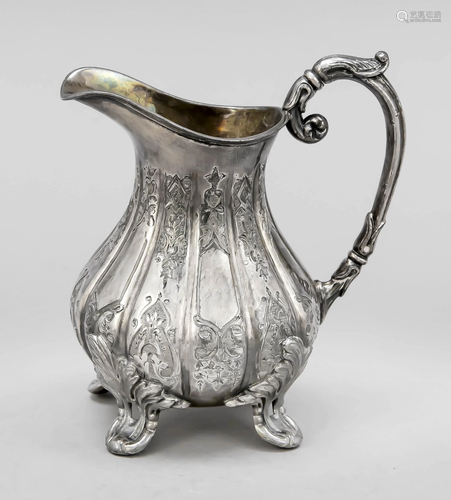 Cream jug, England. 20th centu