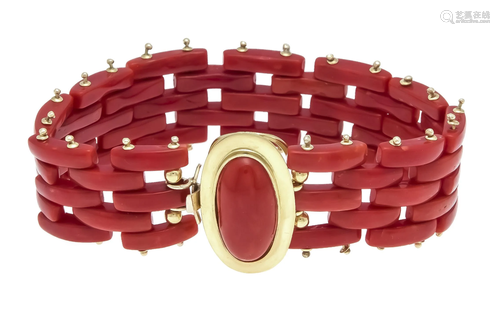 Coral bracelet with a box clas