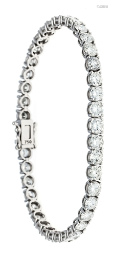 Brilliant-cut diamond bracelet