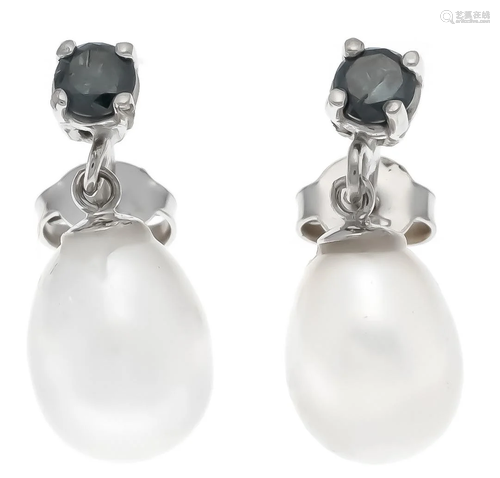 Brilliant cultured pearl earri