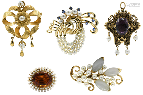 Group of 14 Karat Gold Brooches