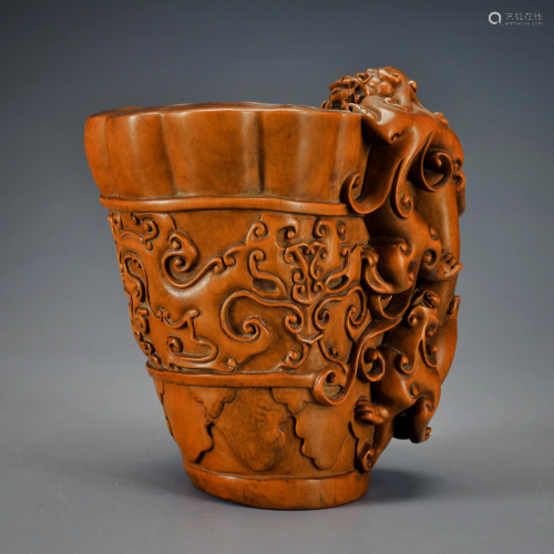 A Carved Boxwood Chilong Brush-pot Qing Dynasty