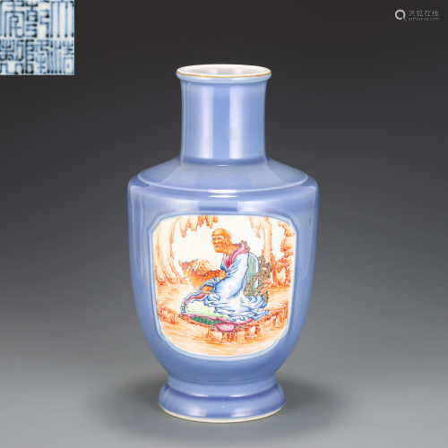 A Blue Ground and Iron Red Vase Qing Dynasty