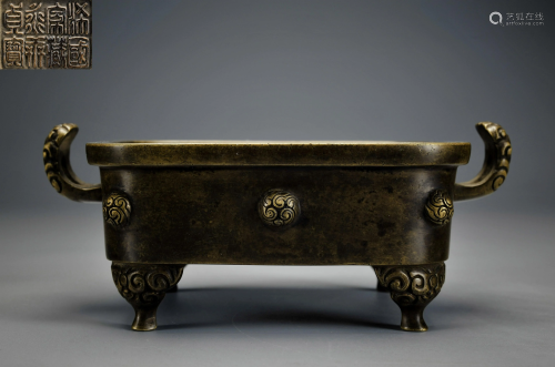 A Bronze Censer with Double Handles Qing Dynasty