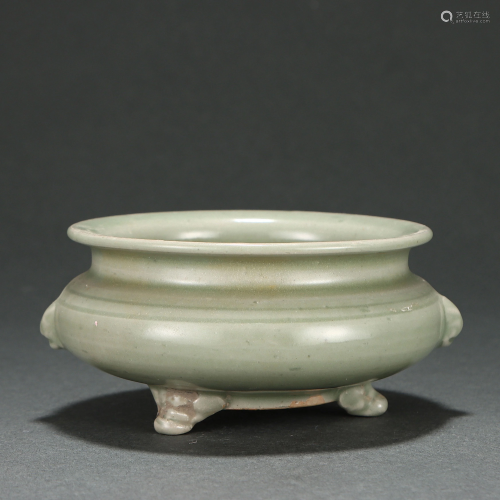 A Longquan Celadon Glazed Tripod Censer Ming Dynasty