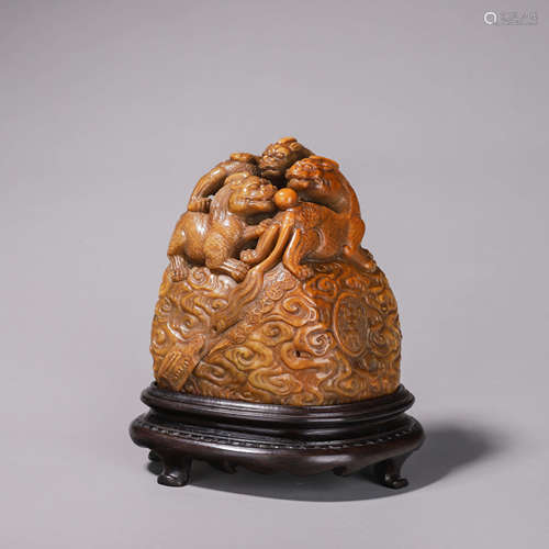 A hollowed out Tianhuang stone incense burner