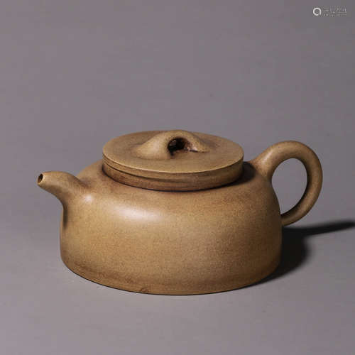 A zisha ceramic pot