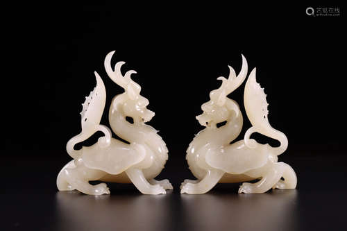 A pair of Hetian jade dragons