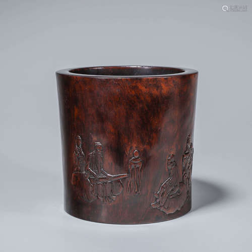 A fragrant rosewood brush pot