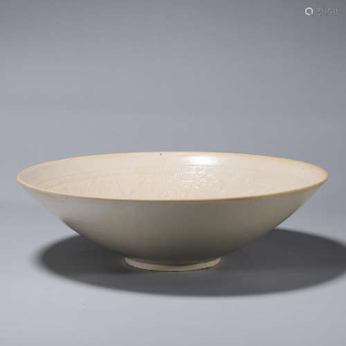 A Ding kiln flower porcelain bowl