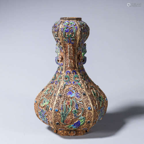 A gilding silver filigree vase