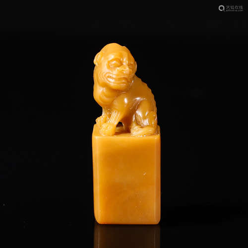 A Tianhuang stone carved beast seal