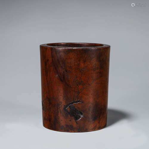 A fragrant rosewood brush pot