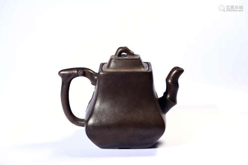 A Purple Clay Tea Pot