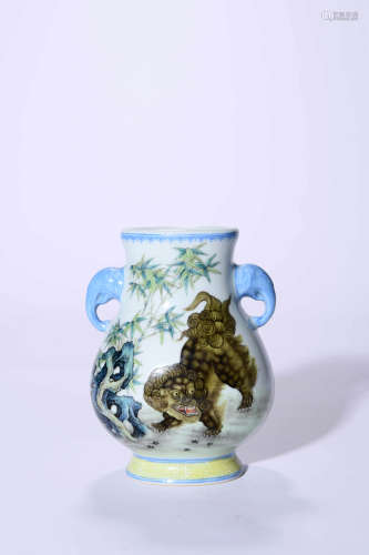 An Enamel Lion Double Eared Vase Zun