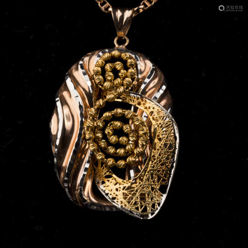 18K Gold Pendant