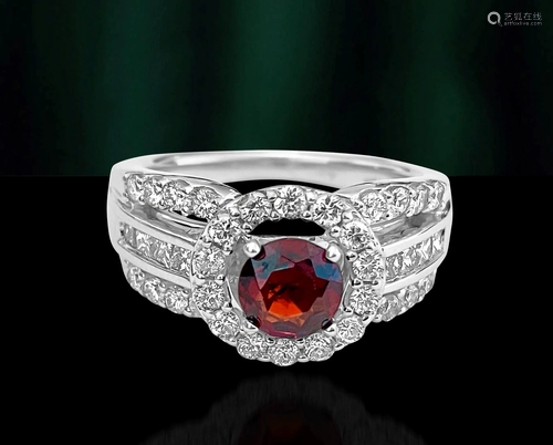 Vintage, 0.85ct Garnet & Diamond Garnet Ring.