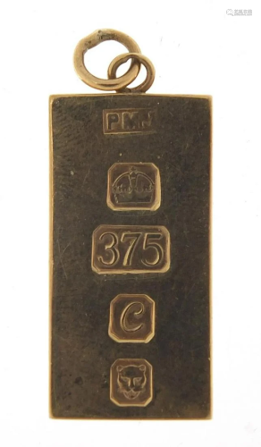 9ct gold ingot pendant, 3.5cm high, 17.6...