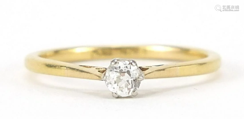 18ct gold diamond solitaire ring, the di...