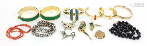 Antique and later jewellery including 19...