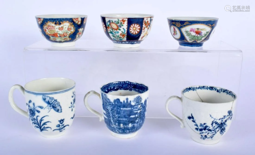 THREE 18TH CENTURY WORCESTER BLUE SCALE TEABOWLS
