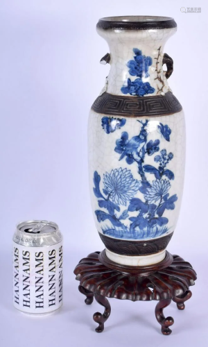 A 19TH CENTURY CHINESE BLUE AND WHITE CRACKLE GLAZED