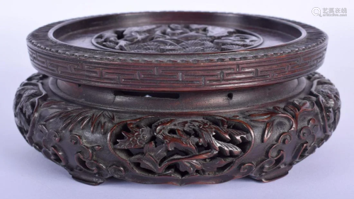 A FINE 19TH CENTURY CHINESE CARVED HARDWOOD STA…