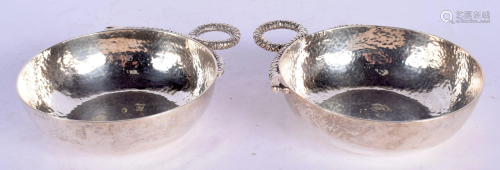 A PAIR OF MEXICAN SILVER WINE TASTERS. 280 grams. 12 cm