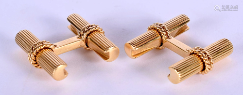 A PAIR OF 18CT GOLD CARTIER CUFFLINKS. 11 grams. 2.25