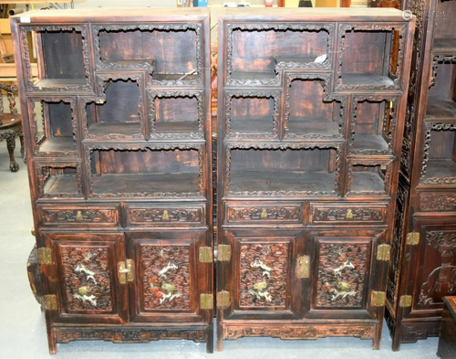 A LARGE PAIR OF EARLY 20TH CENTURY CHINESE CARVED