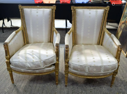 A PAIR OF 19TH CENTURY FRENCH STYLE GILTWOOD