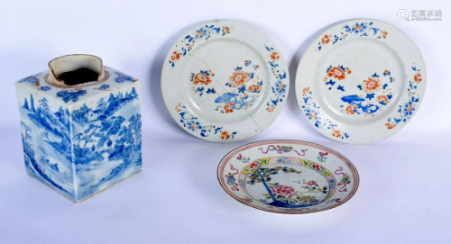 THREE 18TH CENTURY CHINESE EXPORT PORCELAIN PLATES