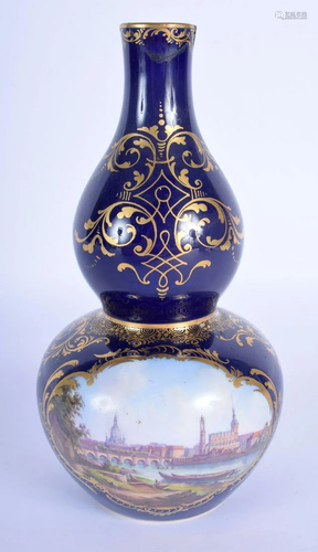 A 19TH CENTURY MEISSEN PORCELAIN GOURD FORM VASE