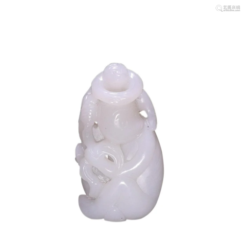 HETIAN JADE 'MONKEY' CARVING