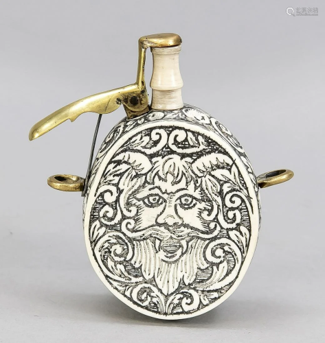 Hunting powder flask, 18th cen