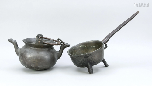 2 pots, 19th c., iron. 1 x sla