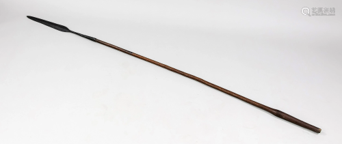 Spear, probably Africa, age un