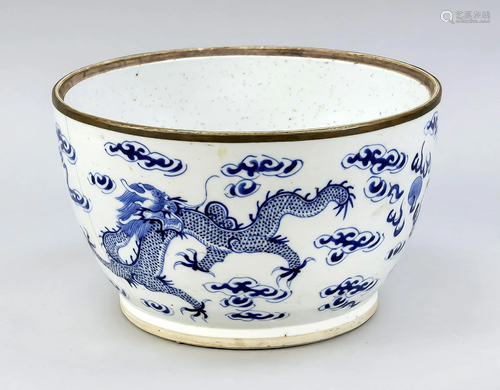 Dragon bowl, China, 19th cen