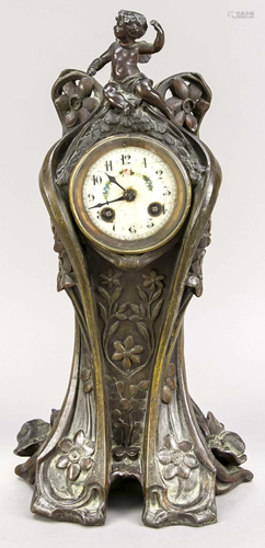 Art Nouveau table clock circ